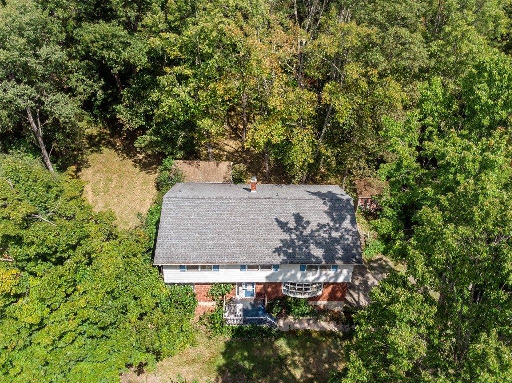 674 Cafferty Hill Rd, Endicott, NY 13760