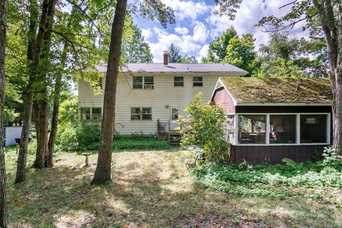 674 Cafferty Hill Rd, Endicott, NY 13760