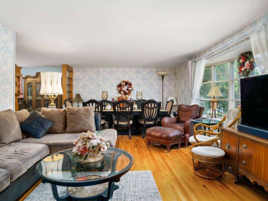 674 Cafferty Hill Rd, Endicott, NY 13760