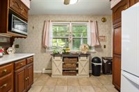 674 Cafferty Hill Rd, Endicott, NY 13760