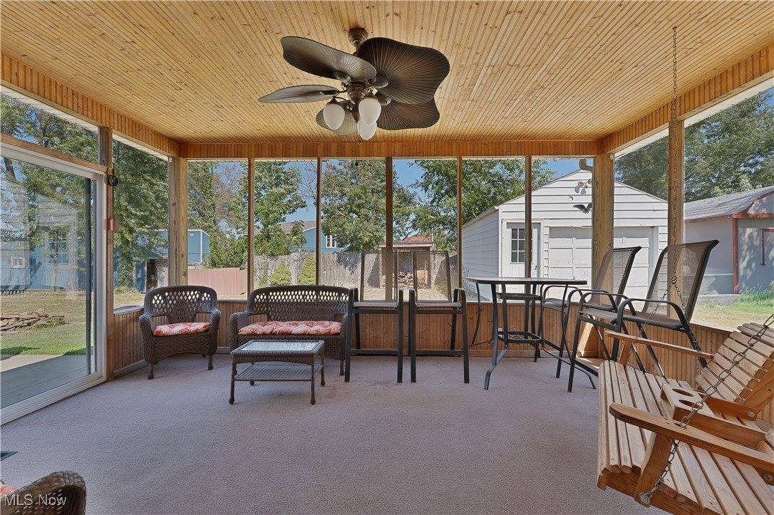 10569 Shadyside Drive, North Benton, OH 44449