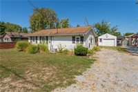 10569 Shadyside Drive, North Benton, OH 44449
