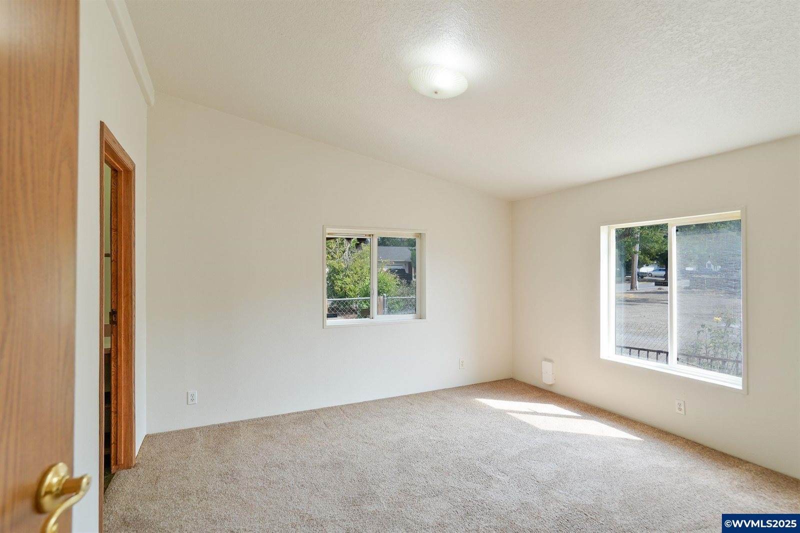 3220 Marion St, Albany, OR 97322