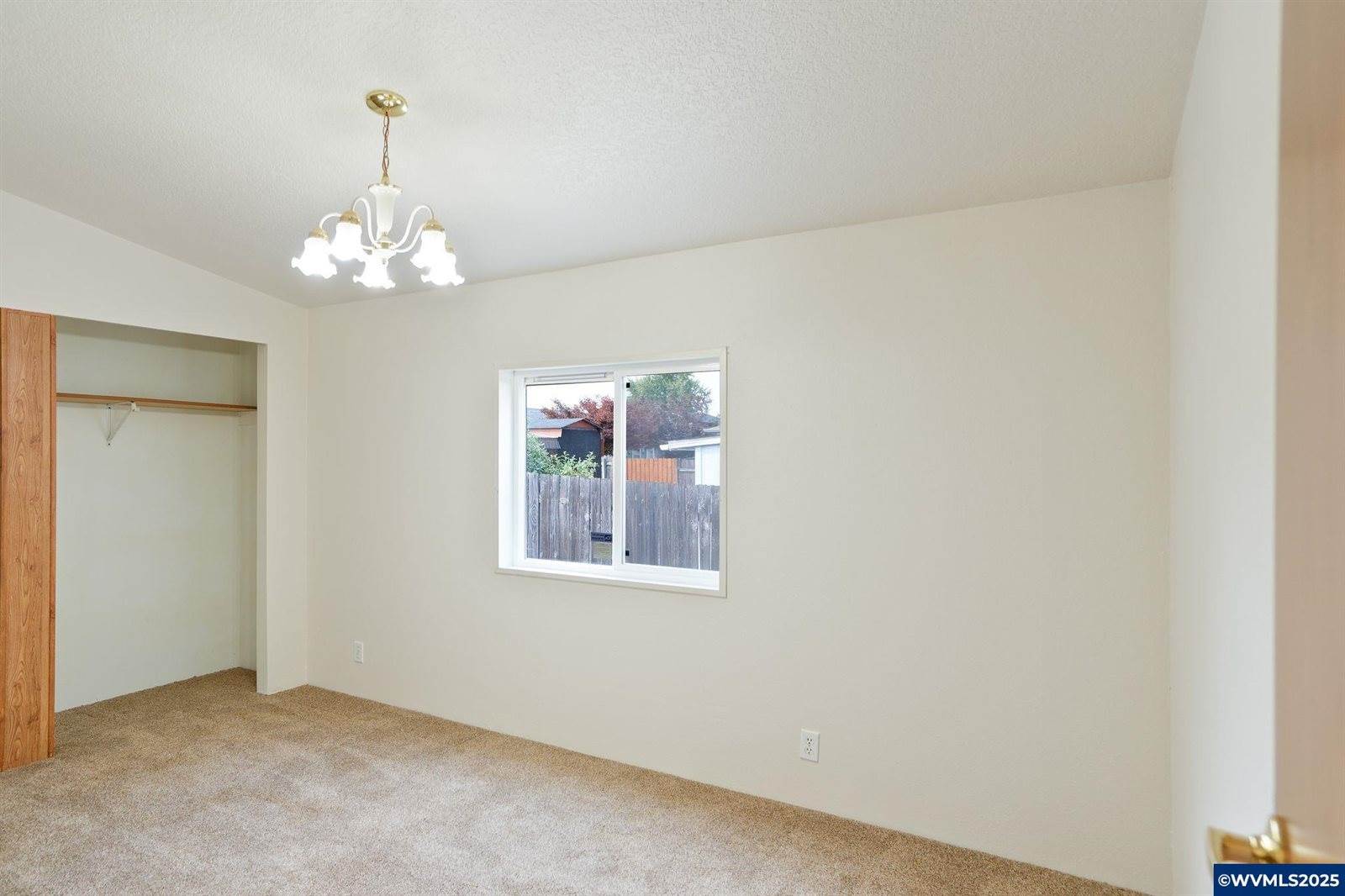 3220 Marion St, Albany, OR 97322