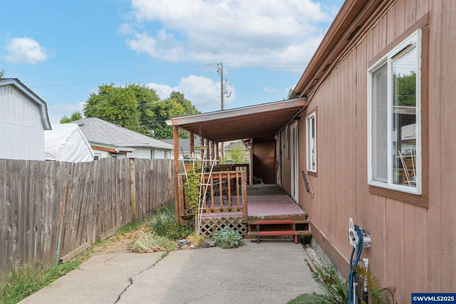 3220 Marion St, Albany, OR 97322