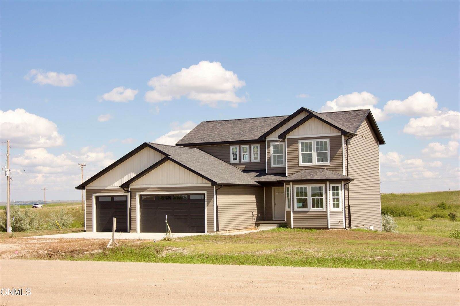 5990 Maple Lane, Williston, ND 58801