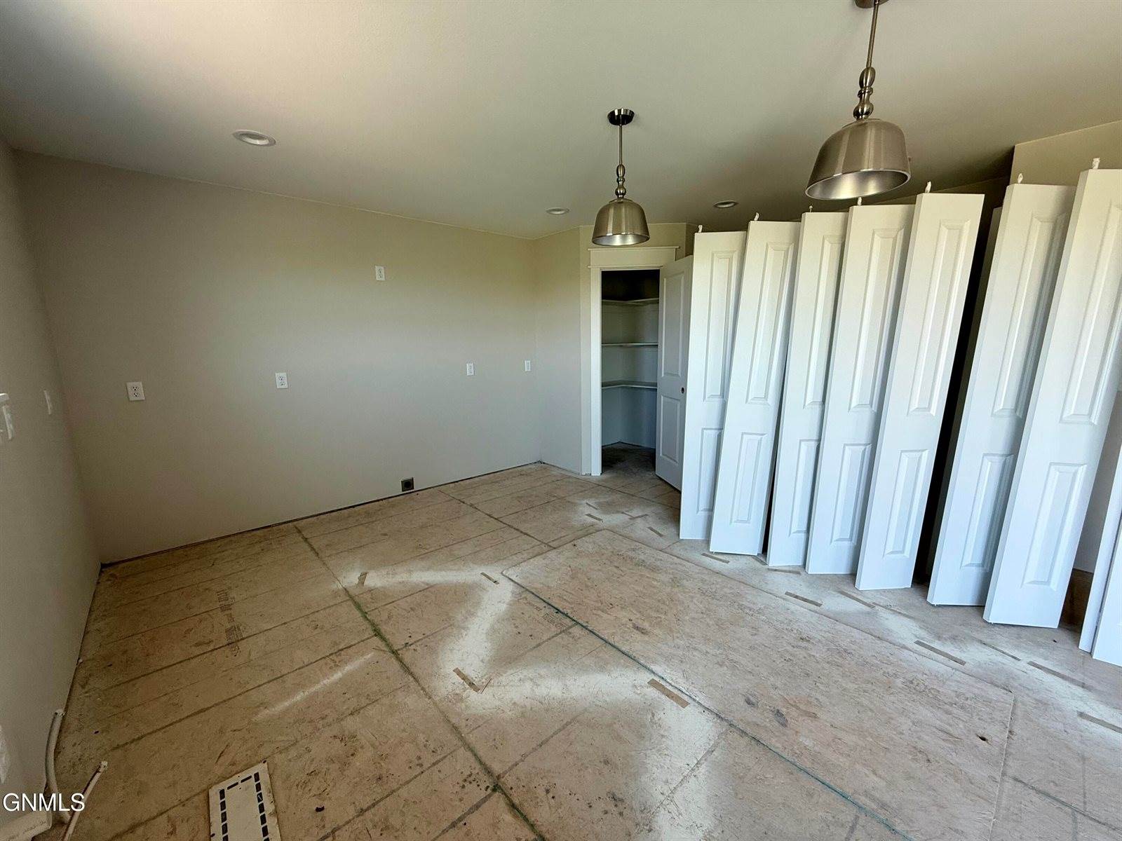 5990 Maple Lane, Williston, ND 58801