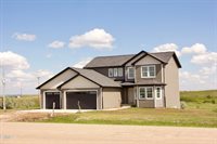 5990 Maple Lane, Williston, ND 58801