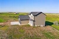 5990 Maple Lane, Williston, ND 58801