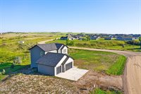 5990 Maple Lane, Williston, ND 58801