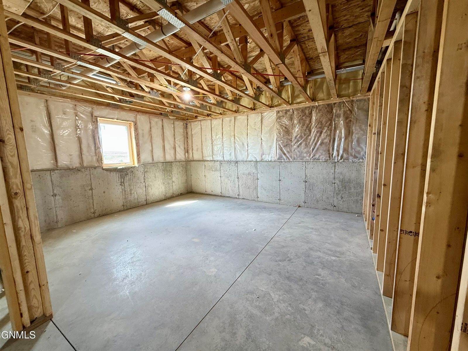 13680 Mulberry Loop NW, Williston, ND 58801