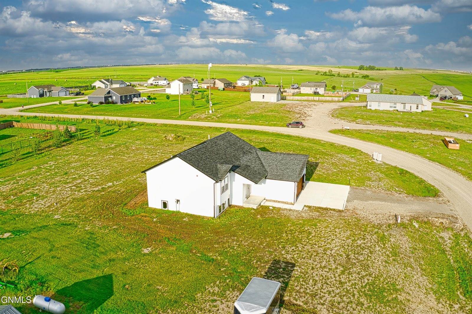 13680 Mulberry Loop NW, Williston, ND 58801