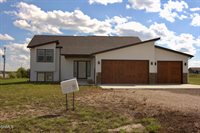 13680 Mulberry Loop NW, Williston, ND 58801