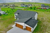 13680 Mulberry Loop NW, Williston, ND 58801