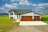 13680 Mulberry Loop NW, Williston, ND 58801