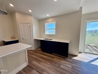 13680 Mulberry Loop NW, Williston, ND 58801