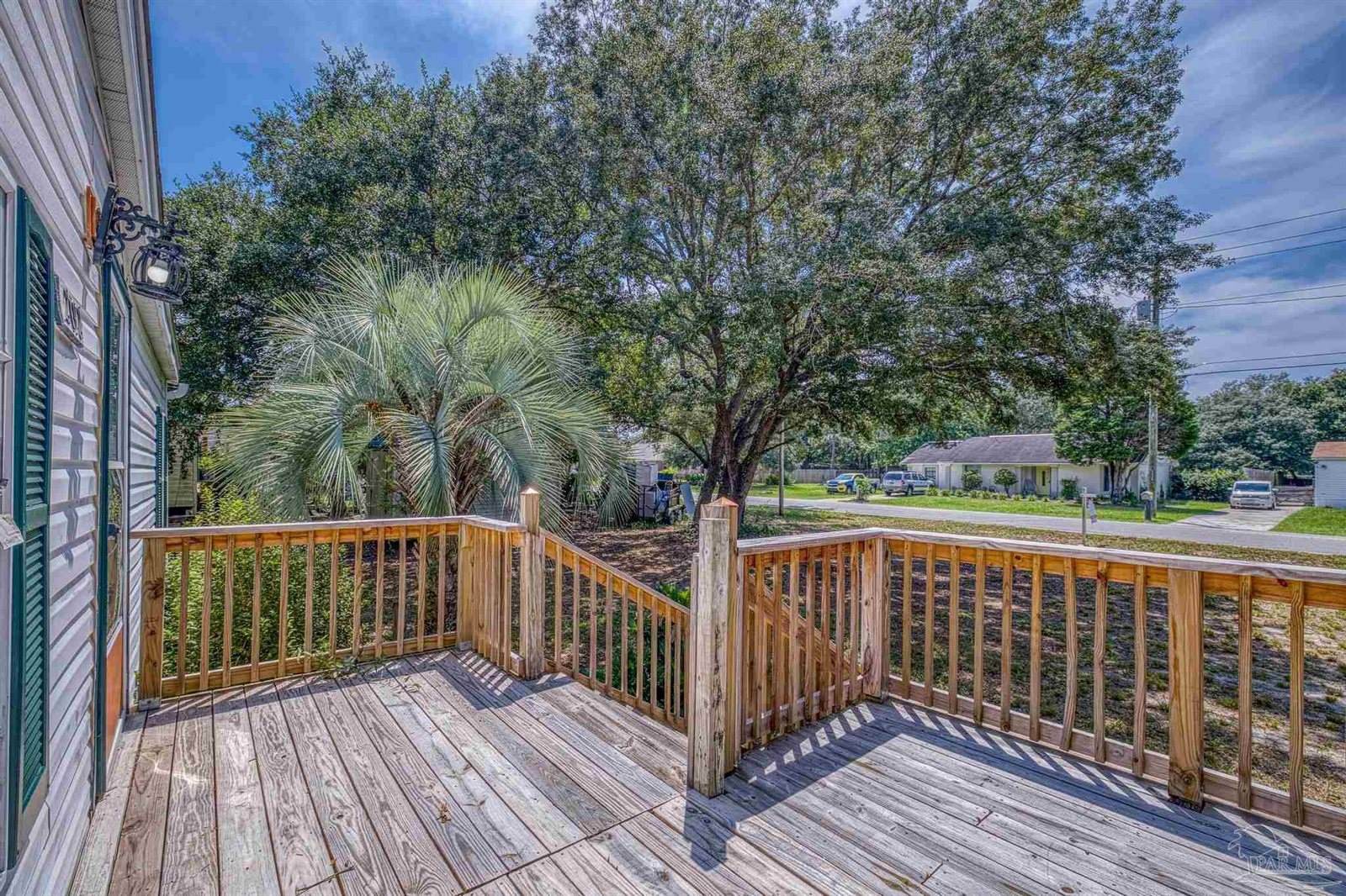 2192 Bergren Rd, Gulf Breeze, FL 32563