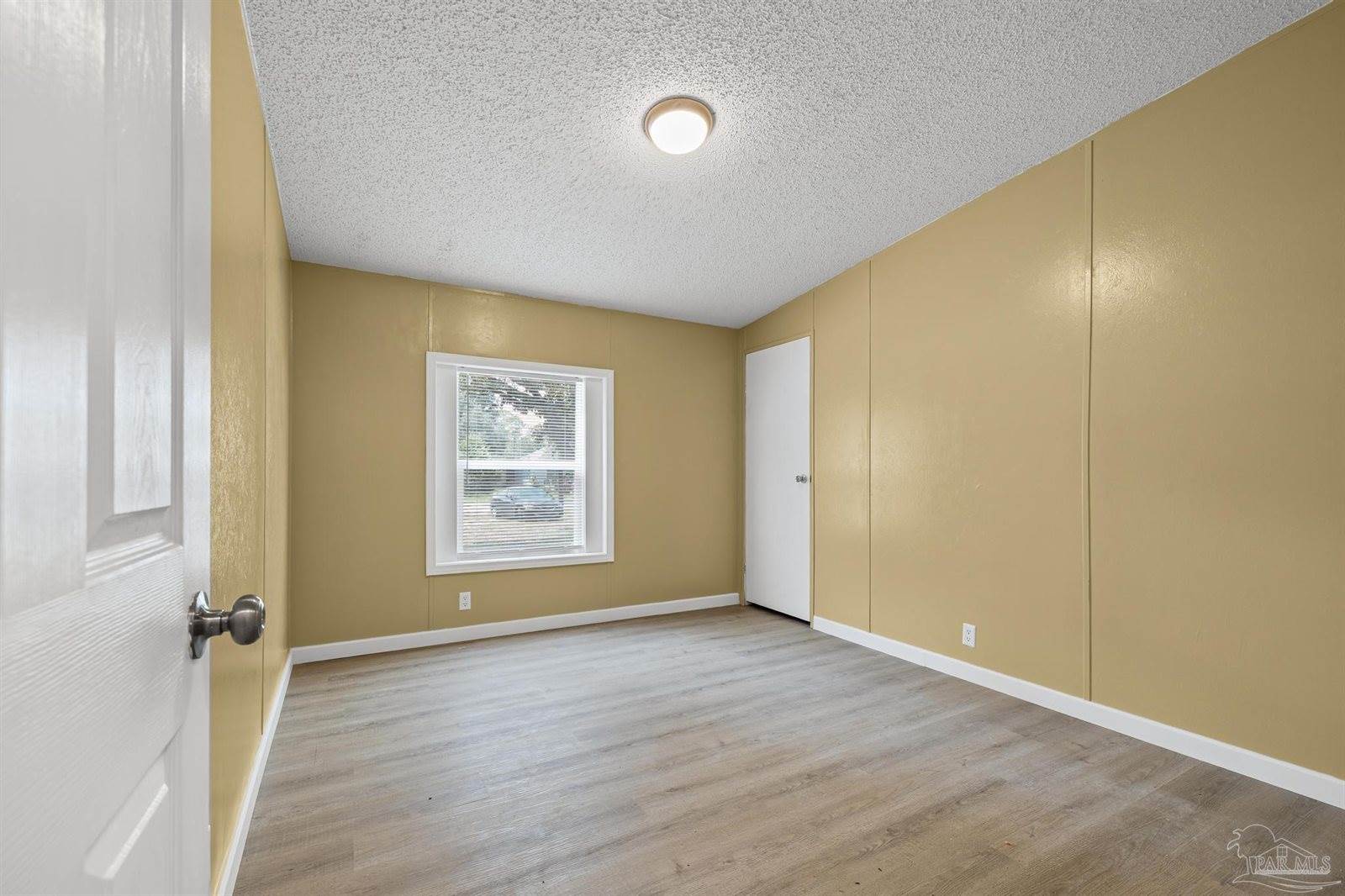 2192 Bergren Rd, Gulf Breeze, FL 32563