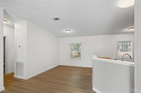 2192 Bergren Rd, Gulf Breeze, FL 32563