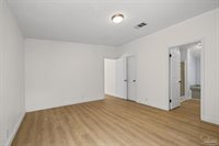 2192 Bergren Rd, Gulf Breeze, FL 32563