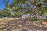 2192 Bergren Rd, Gulf Breeze, FL 32563
