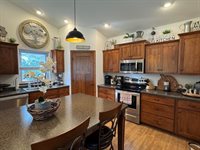 2260 Sisken Lane, Kronenwetter, WI 54455