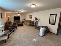 2260 Sisken Lane, Kronenwetter, WI 54455