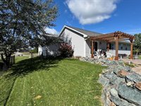 2260 Sisken Lane, Kronenwetter, WI 54455
