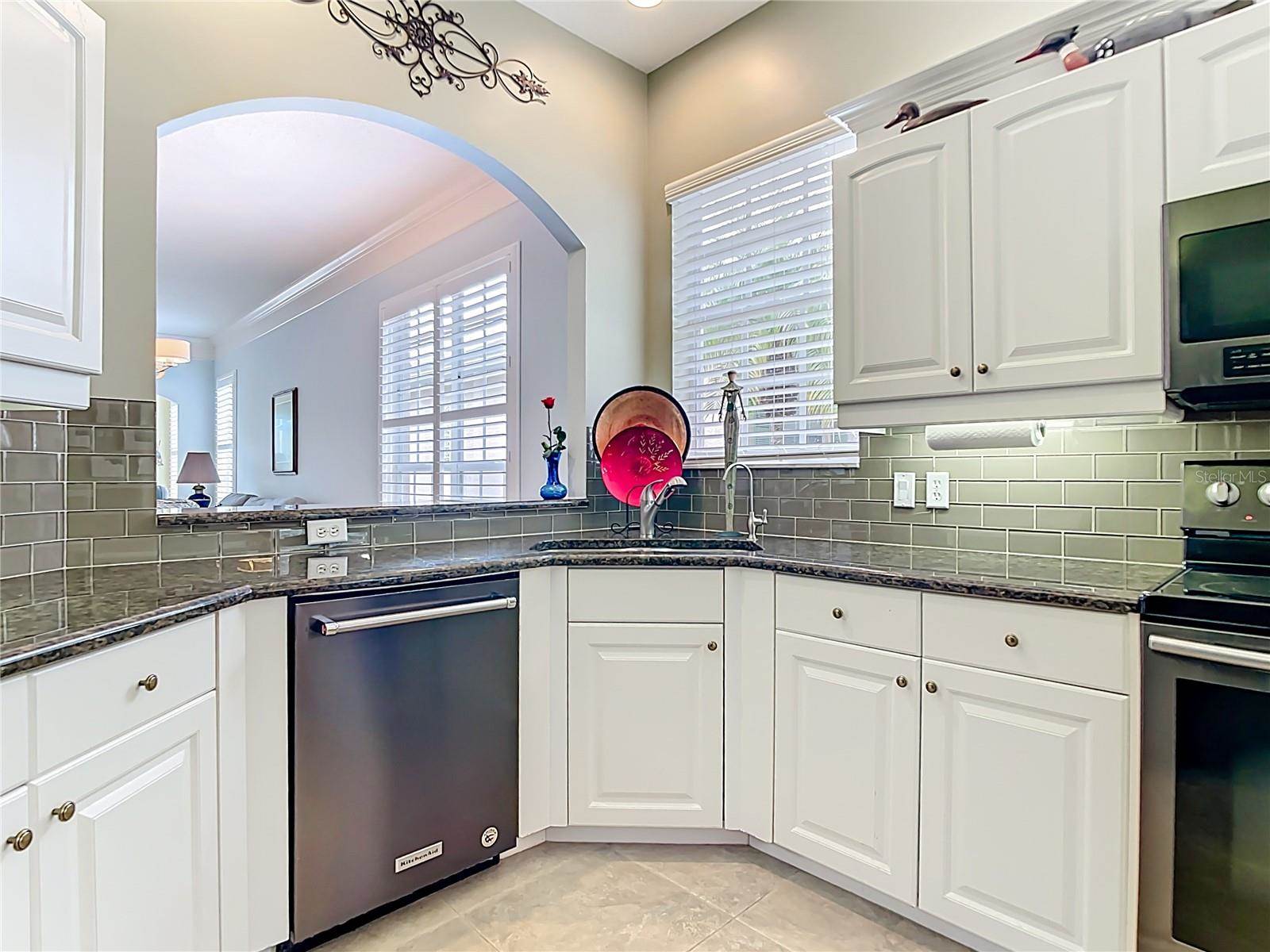 902 Tartan Drive, Venice, FL 34293