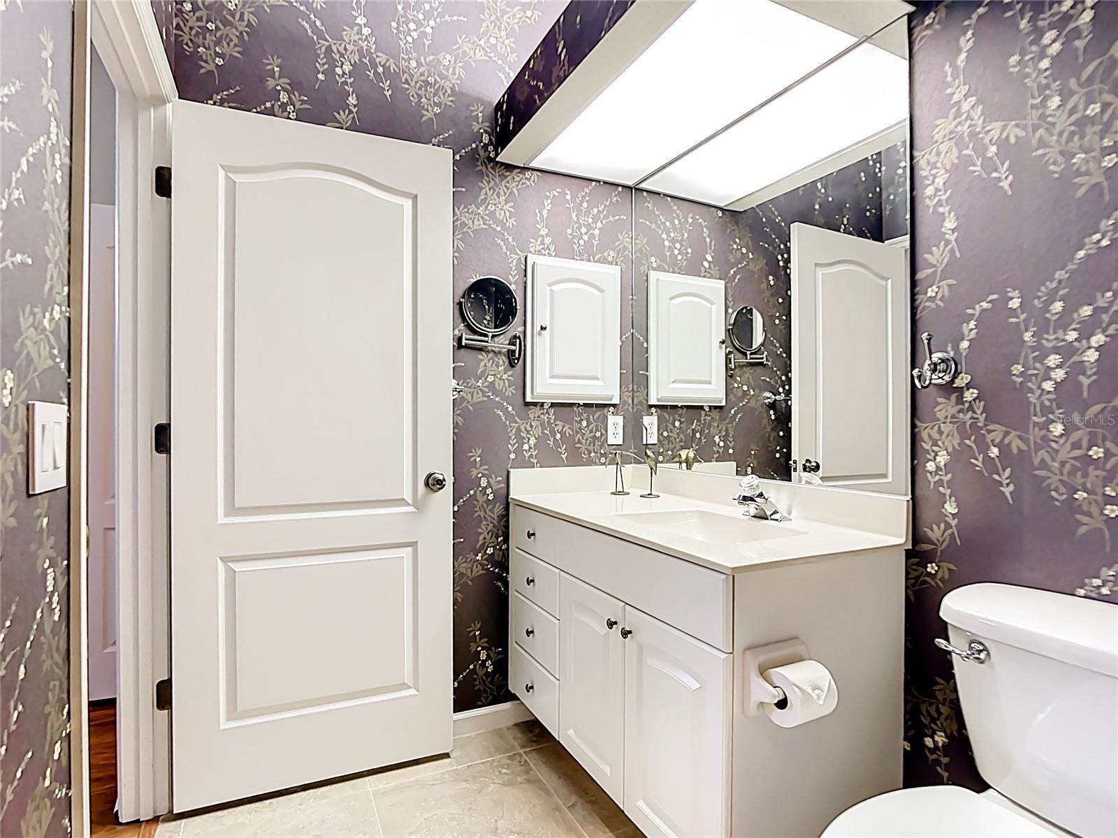 902 Tartan Drive, Venice, FL 34293