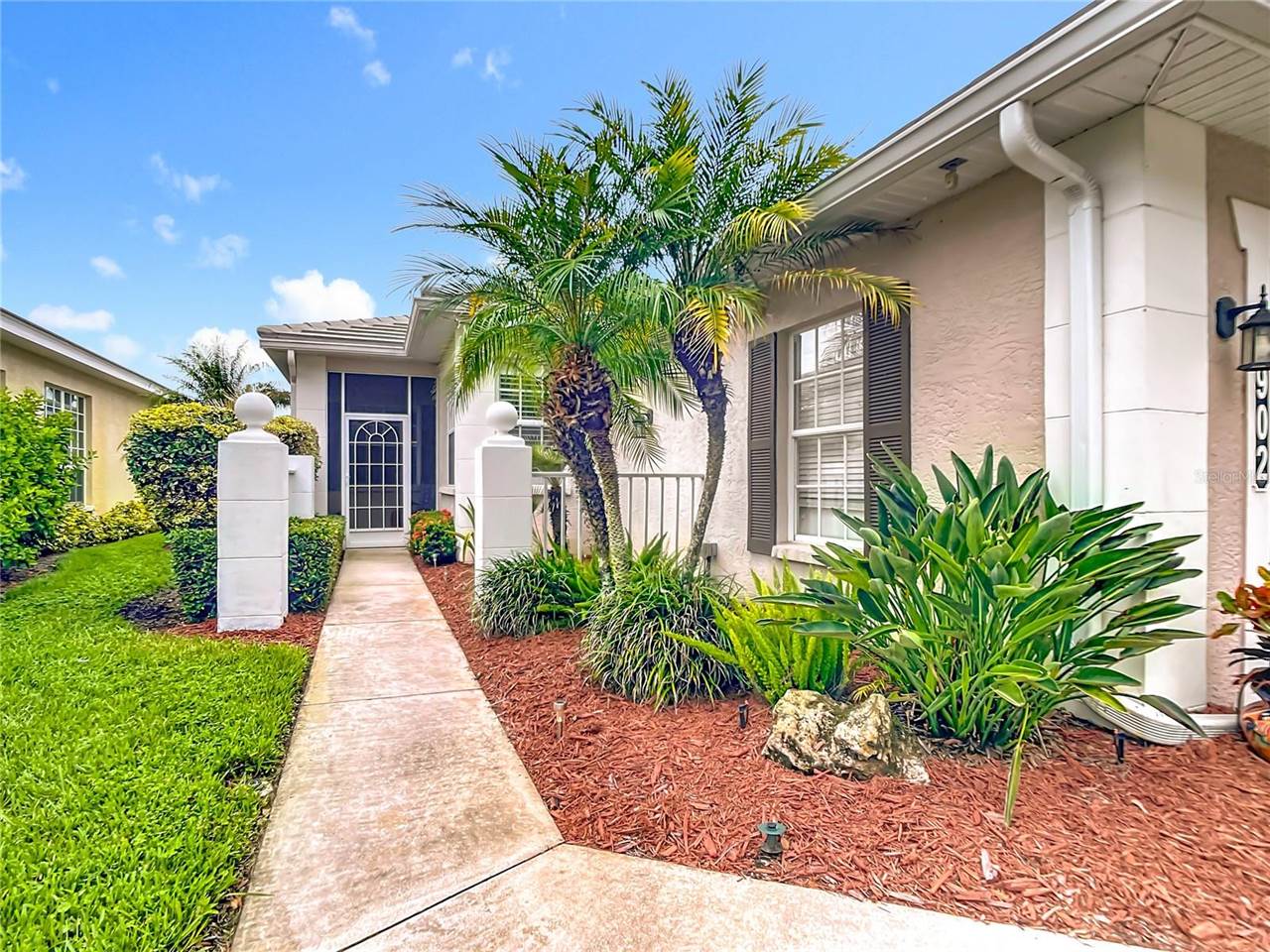 902 Tartan Drive, Venice, FL 34293