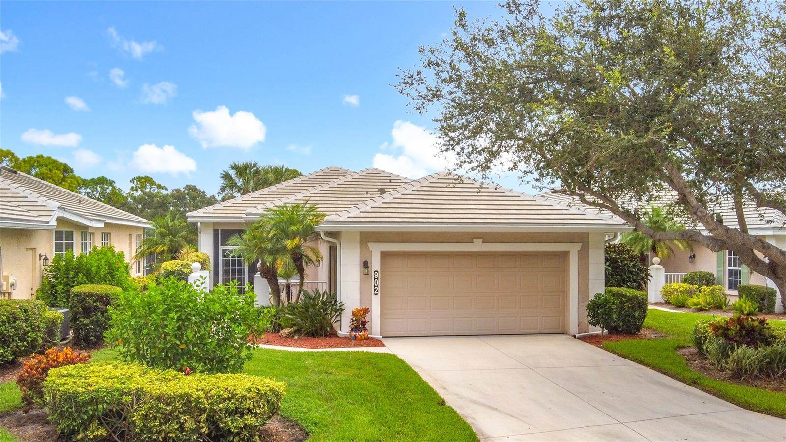 902 Tartan Drive, Venice, FL 34293