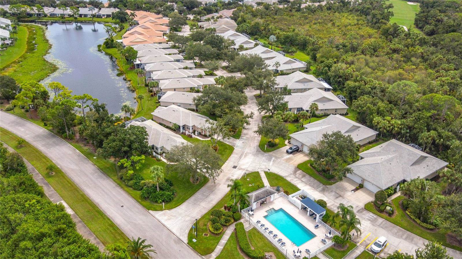 902 Tartan Drive, Venice, FL 34293