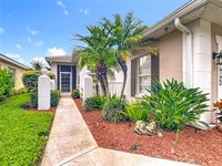 902 Tartan Drive, Venice, FL 34293