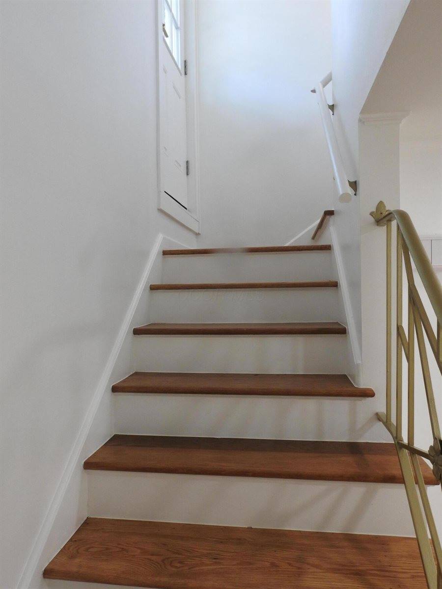 142 South Gould Road, Columbus, OH 43209