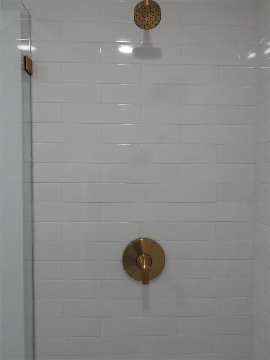 142 South Gould Road, Columbus, OH 43209