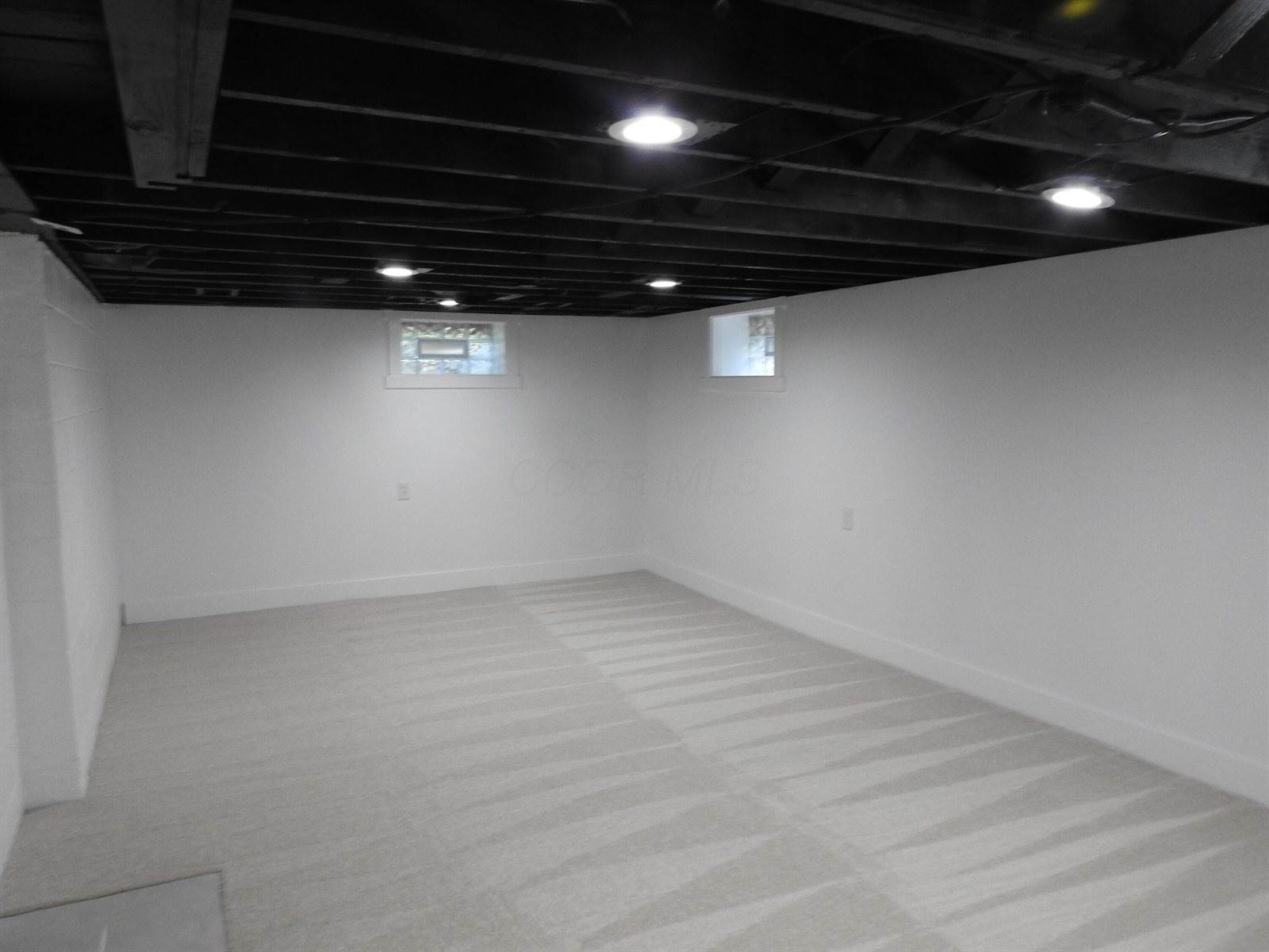 142 South Gould Road, Columbus, OH 43209