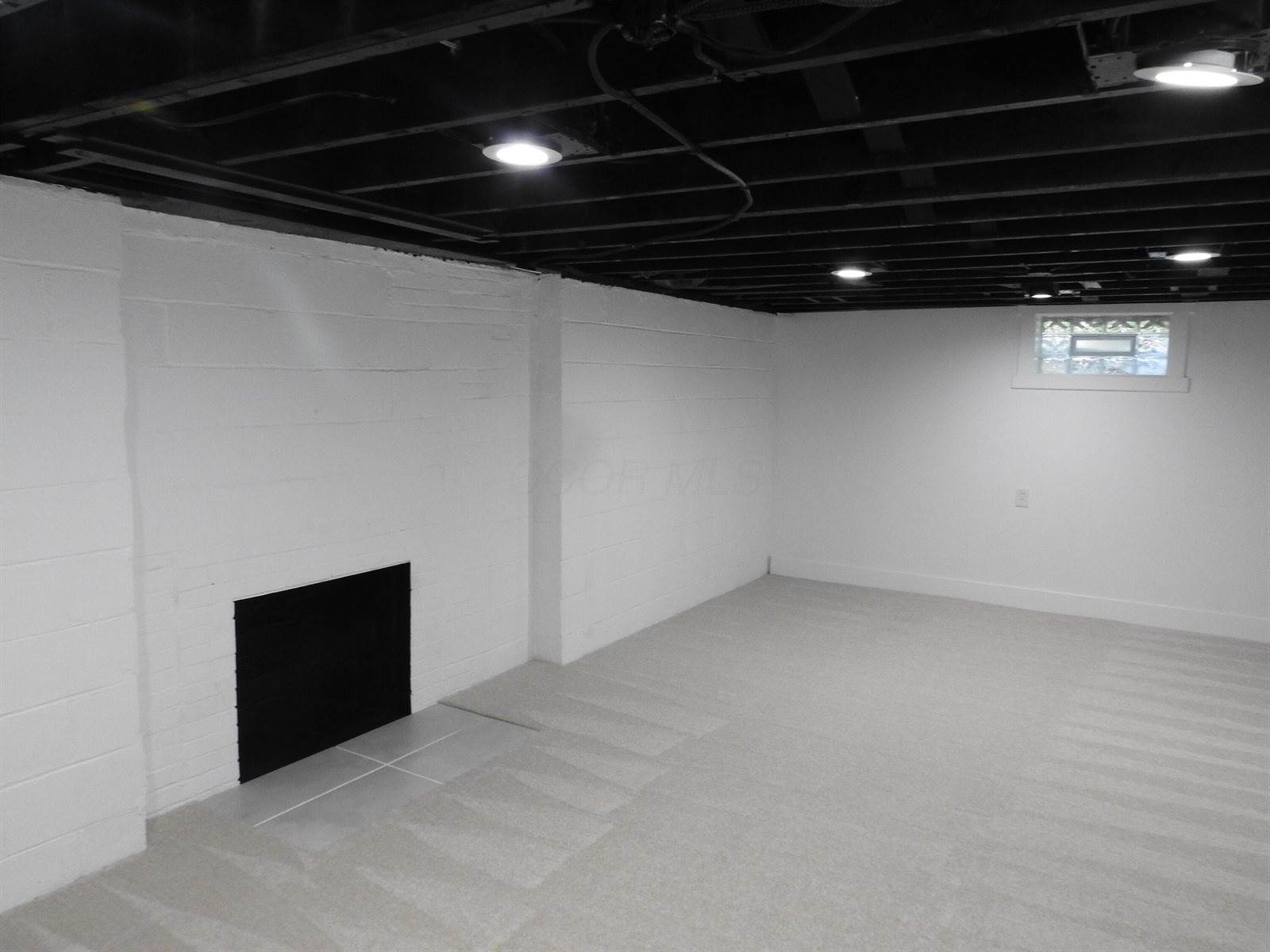 142 South Gould Road, Columbus, OH 43209