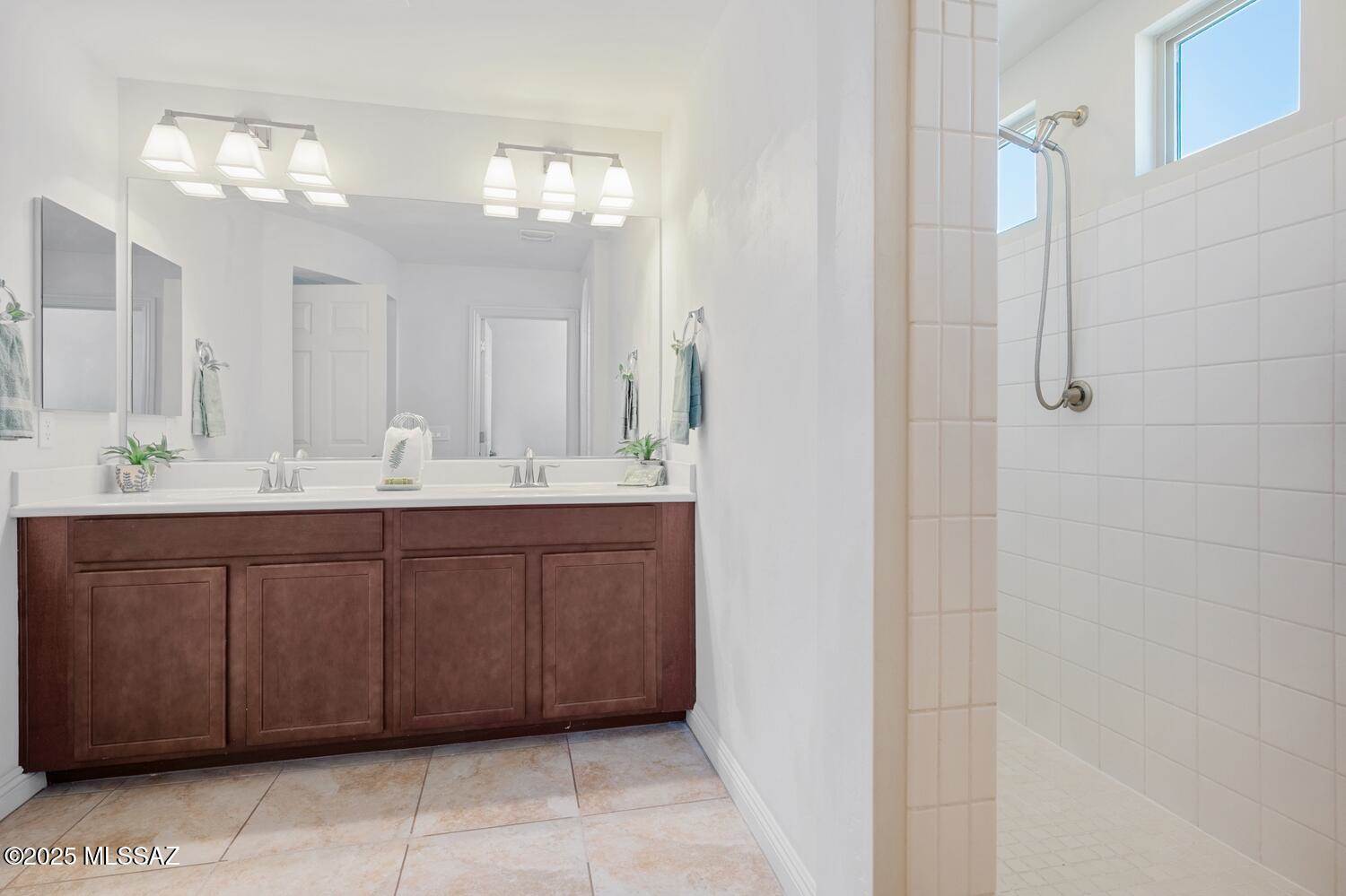 21364 Patriot Lane, Red Rock, AZ 85145