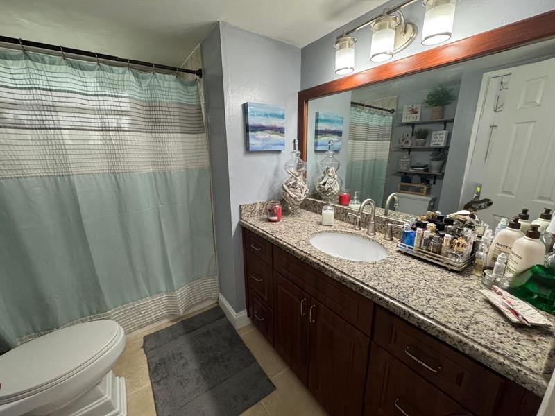 1770 NE 191st St 112-1, Miami, FL 33179