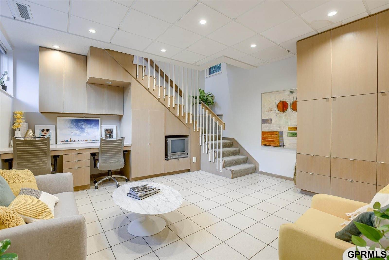 3105 Armbrust Drive, Omaha, NE 68124