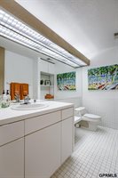 3105 Armbrust Drive, Omaha, NE 68124