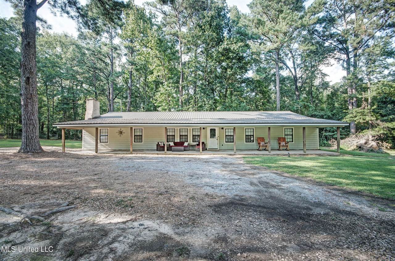 127 Canterbury Road, Brandon, MS 39042