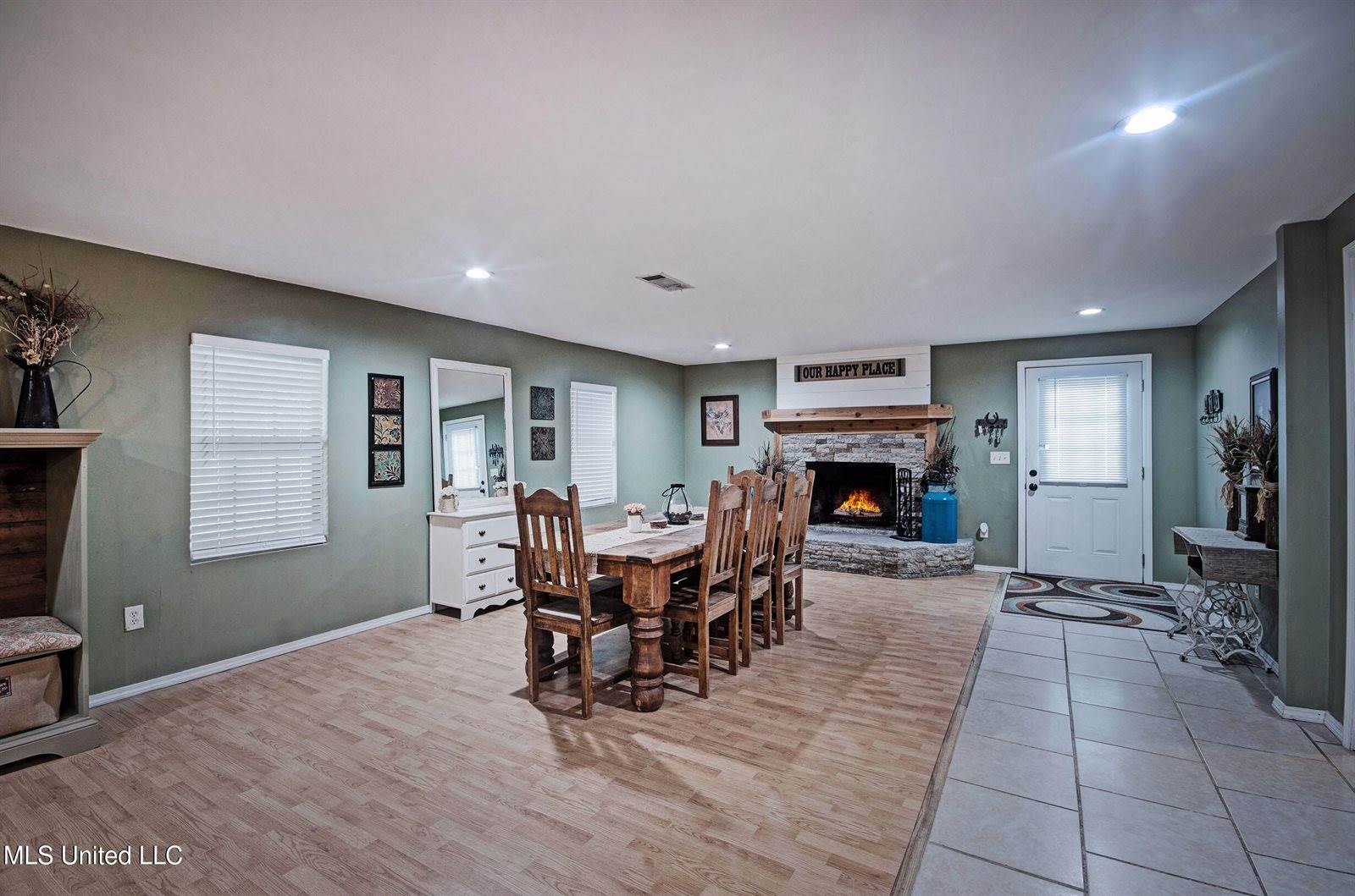 127 Canterbury Road, Brandon, MS 39042