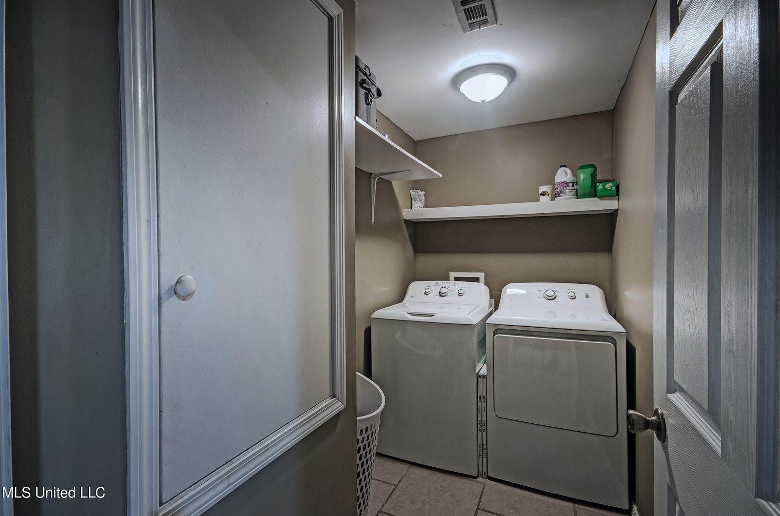 127 Canterbury Road, Brandon, MS 39042