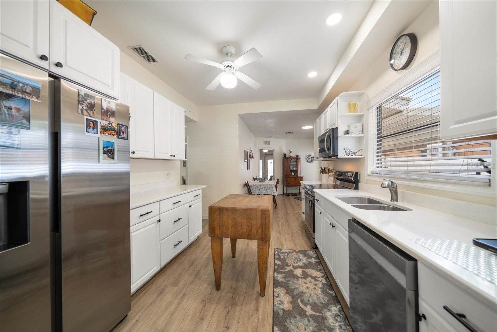 3290 70TH Avenue North, Saint Petersburg, FL 33702