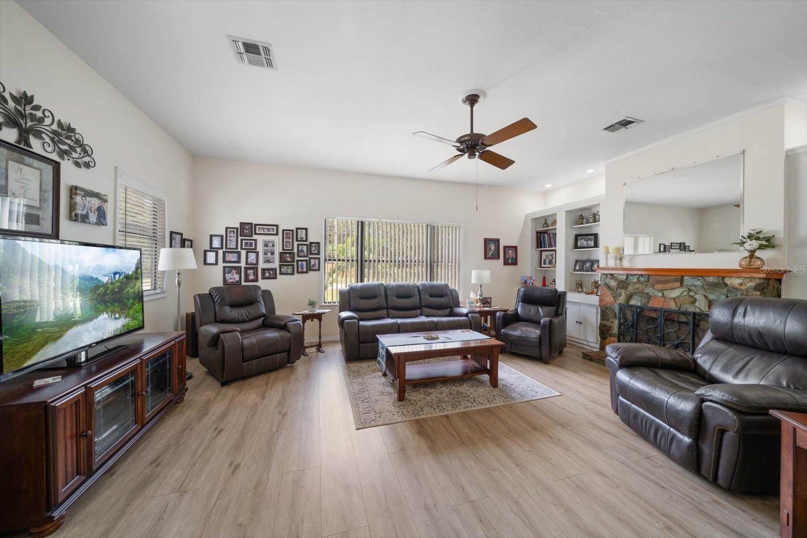 3290 70TH Avenue North, Saint Petersburg, FL 33702