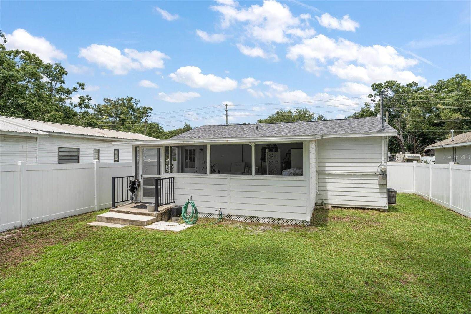 3270 70TH Avenue North, Saint Petersburg, FL 33702