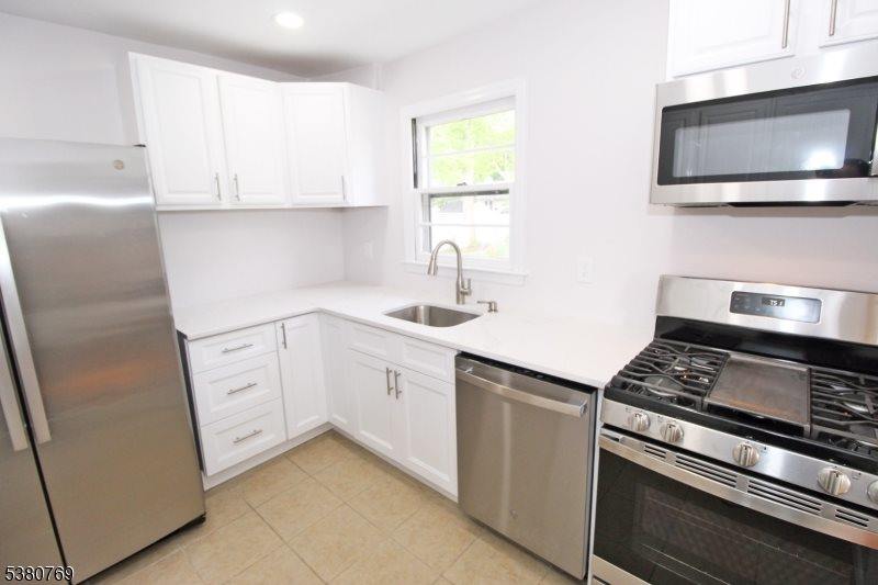 209 Pleasant Ave, Fanwood Boro, NJ 07023