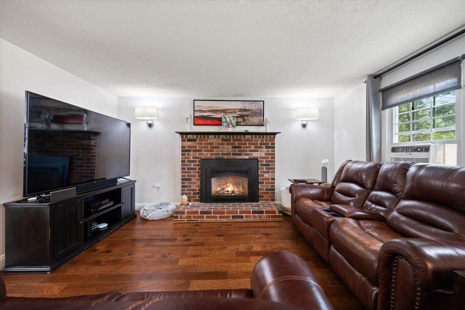 415 Monroe Road, Hampden, ME 04444